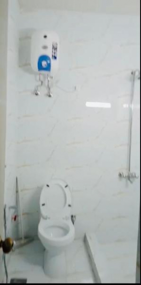 F10 stylish studio apartment furnished